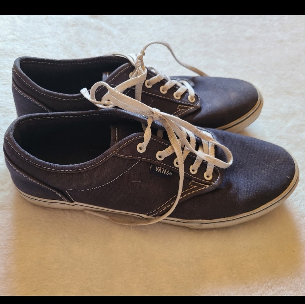 VANS Women’s Authentic Lo Pro Classic Navy Blue Size 8